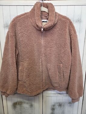 NWT LEVIS SHERPA COAT MEDIUM